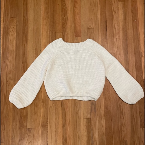 Jun&Ivy white cropped sweater - Picture 3 of 4